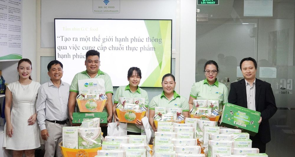 Gặp mặt cuối năm & Chúc Tết Xuân Ất Tỵ 2025: Quà tặng tri ân - Trao gửi hi vọng