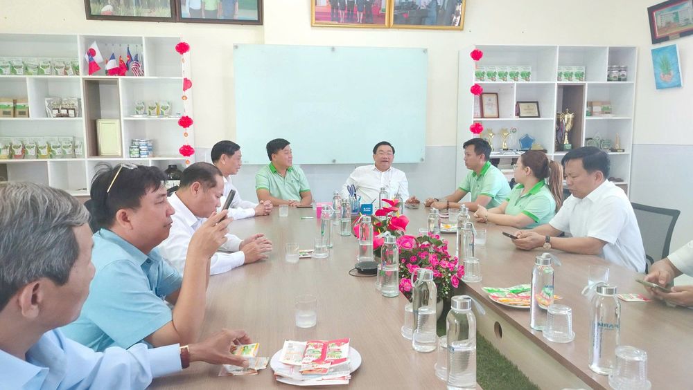 Lãnh đạo UBND tỉnh Bình Thuận đến thăm, chúc tết Vietfarm nhân dịp đầu năm mới