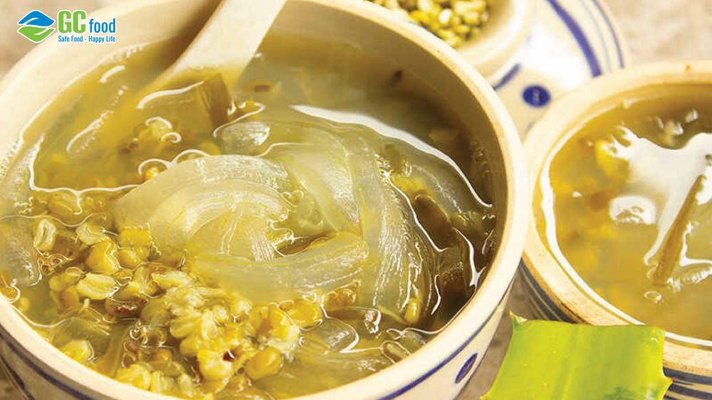 Mung bean and aloe vera dessert provides essential nutrients for pregnant women.