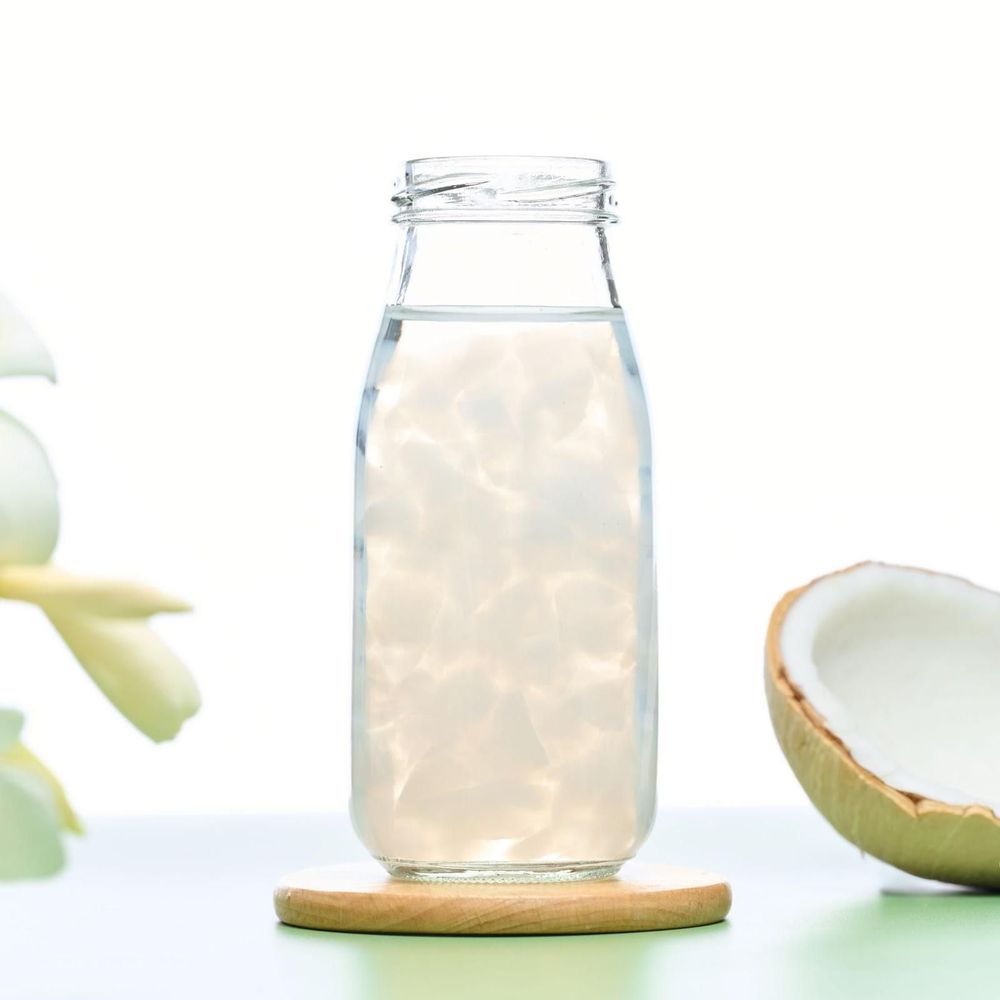 Raw coconut jelly should be soaked in clean water for around one day, with frequent water changes, to help it fully expand.