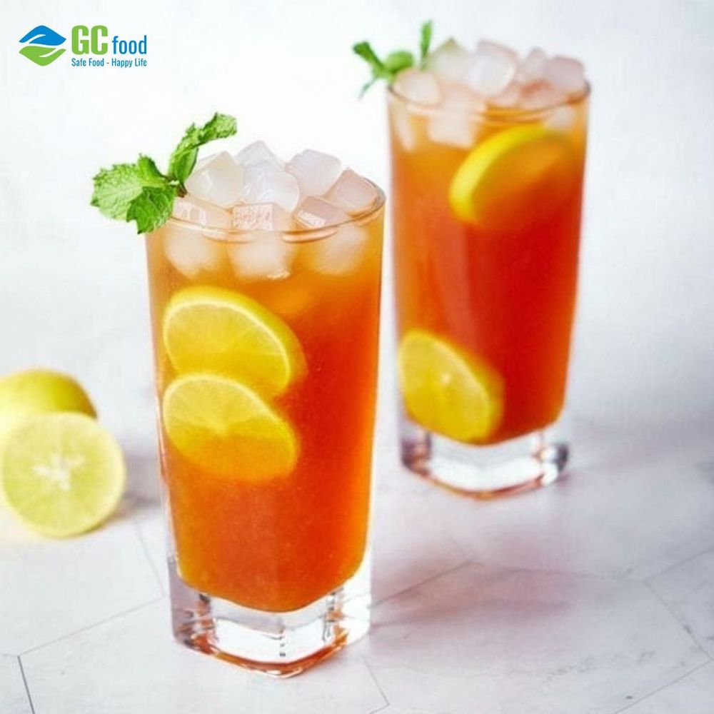 A chilled glass of lemon and honey tea is ideal for cooling down on hot as well as humid days.