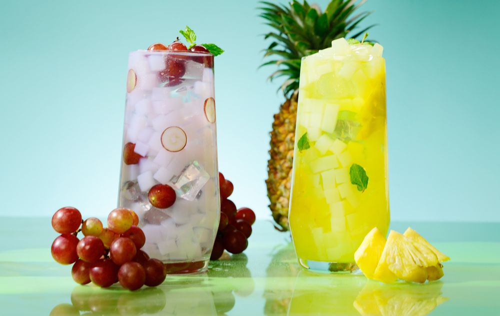 There are many ways to add coconut jelly to food or drinks, both to decorate and to make the flavor more unique.