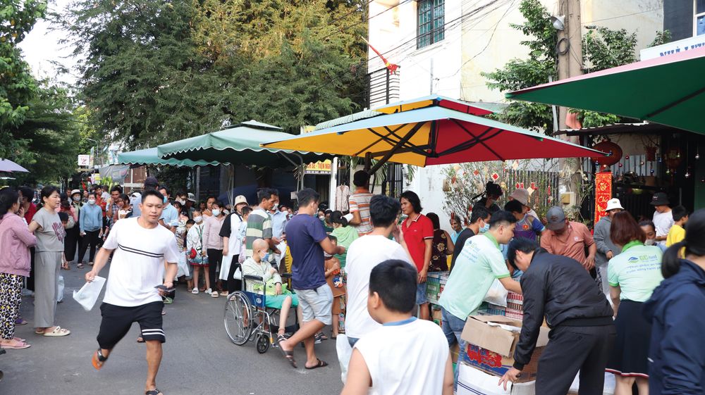 GC FOOD: Tết sẻ chia - Nối vòng tay yêu thương