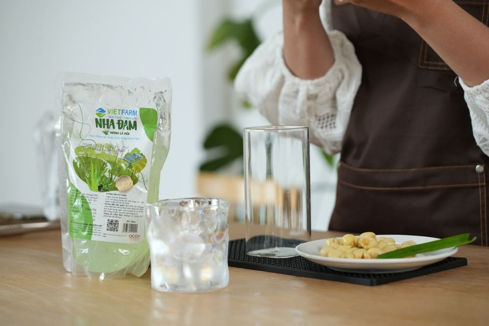 You can eat and drink natural aloe vera every day only with moderation