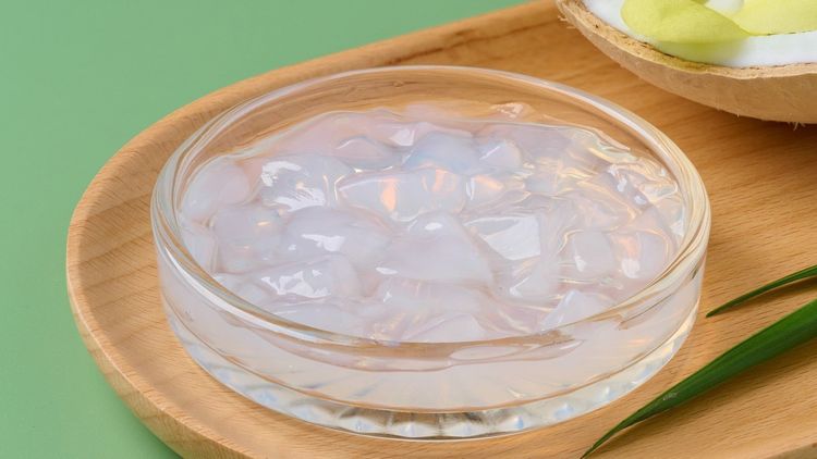 How to make authentic Thai green tea with coconut jelly