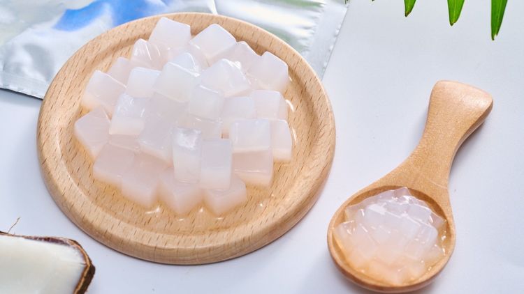 How to make pandan jelly with young coconut and nata de coco at home