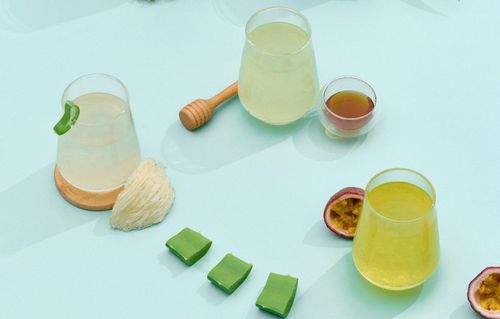 How to make an aloe vera gel and honey drink for your health